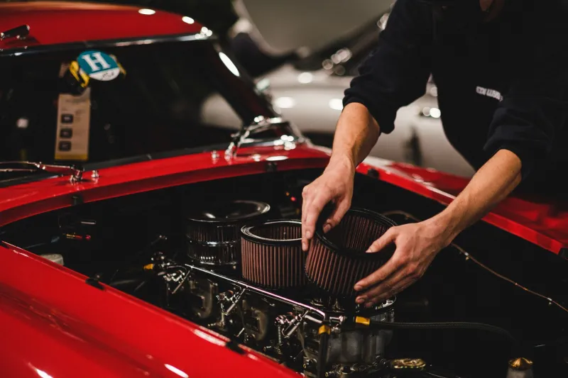 Your Nose Knows More Than Your Mechanic's Computer — The Smell Test That Saves You Hundreds